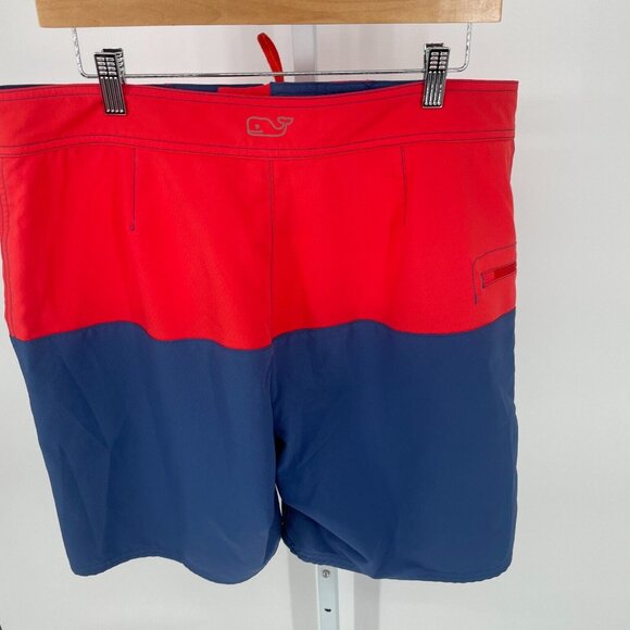 Vineyard Vines Mens Swim Board Shorts Trunks 9" Inseam Sz 34 Red Blue Zip Pocket - Picture 2 of 15